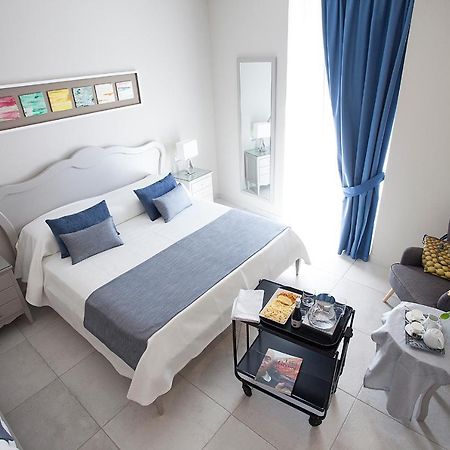 Residenza San Ferdinando Ξενοδοχείο Νάπολη Εξωτερικό φωτογραφία