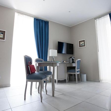 Residenza San Ferdinando Ξενοδοχείο Νάπολη Εξωτερικό φωτογραφία
