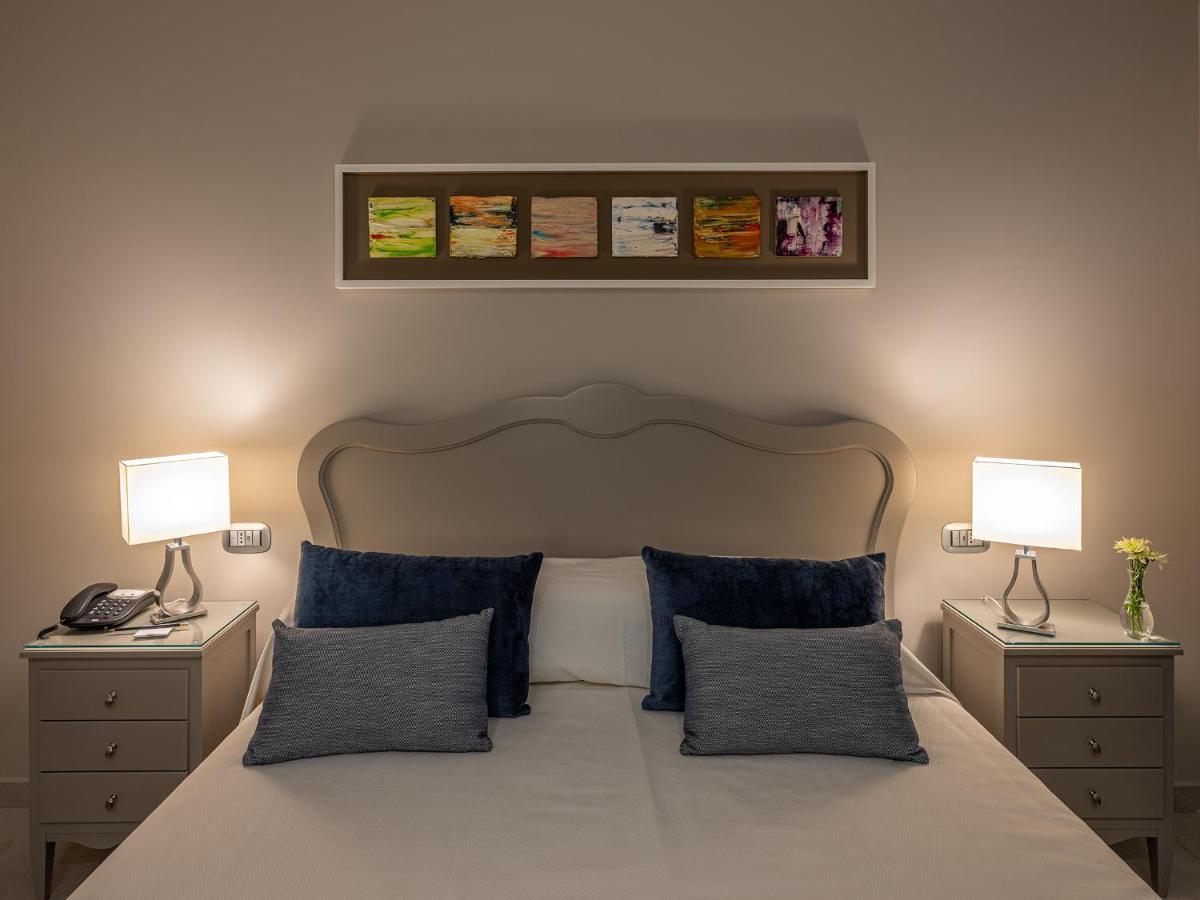 Residenza San Ferdinando Ξενοδοχείο Νάπολη Εξωτερικό φωτογραφία